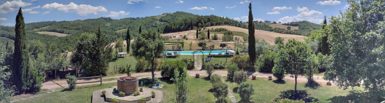 Casale Refoli Guest House Casole d'Elsa Luaran gambar