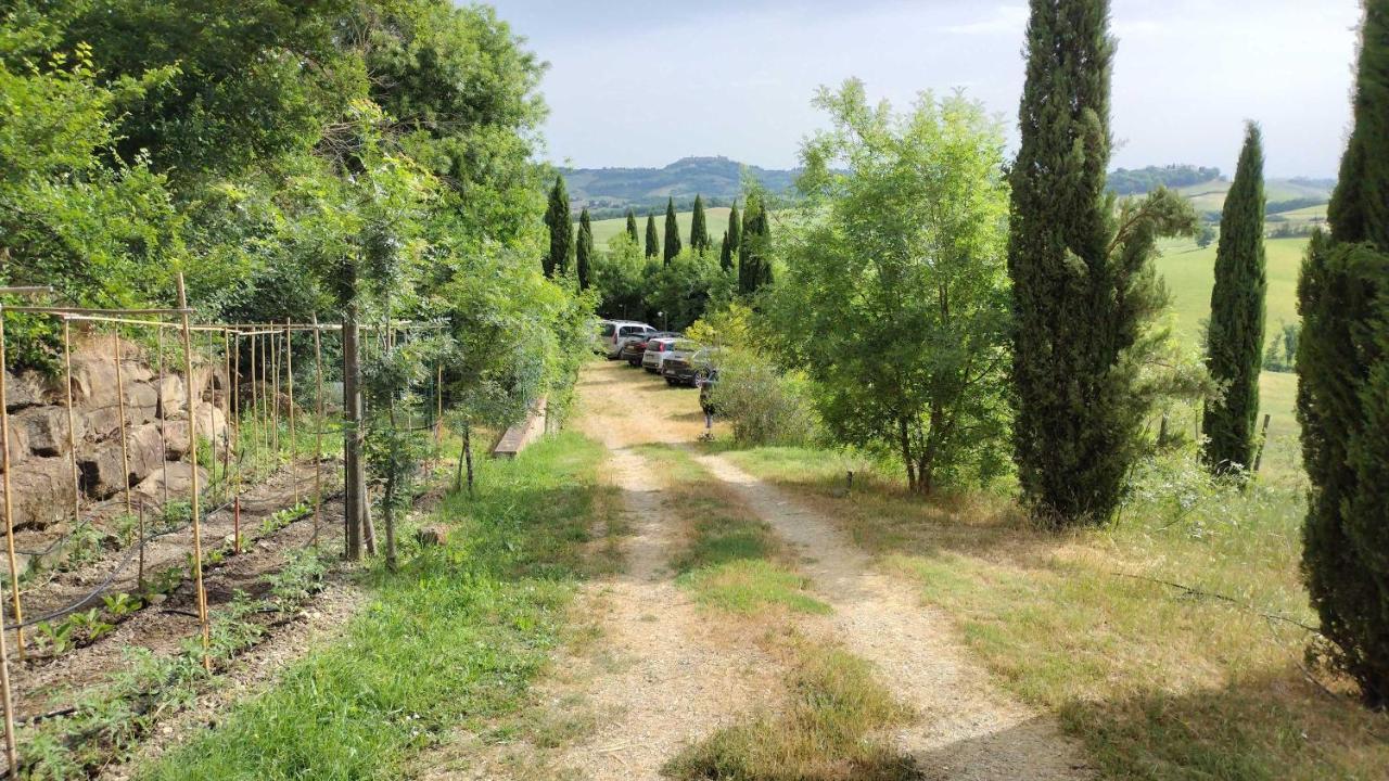 Casale Refoli Guest House Casole d'Elsa Luaran gambar
