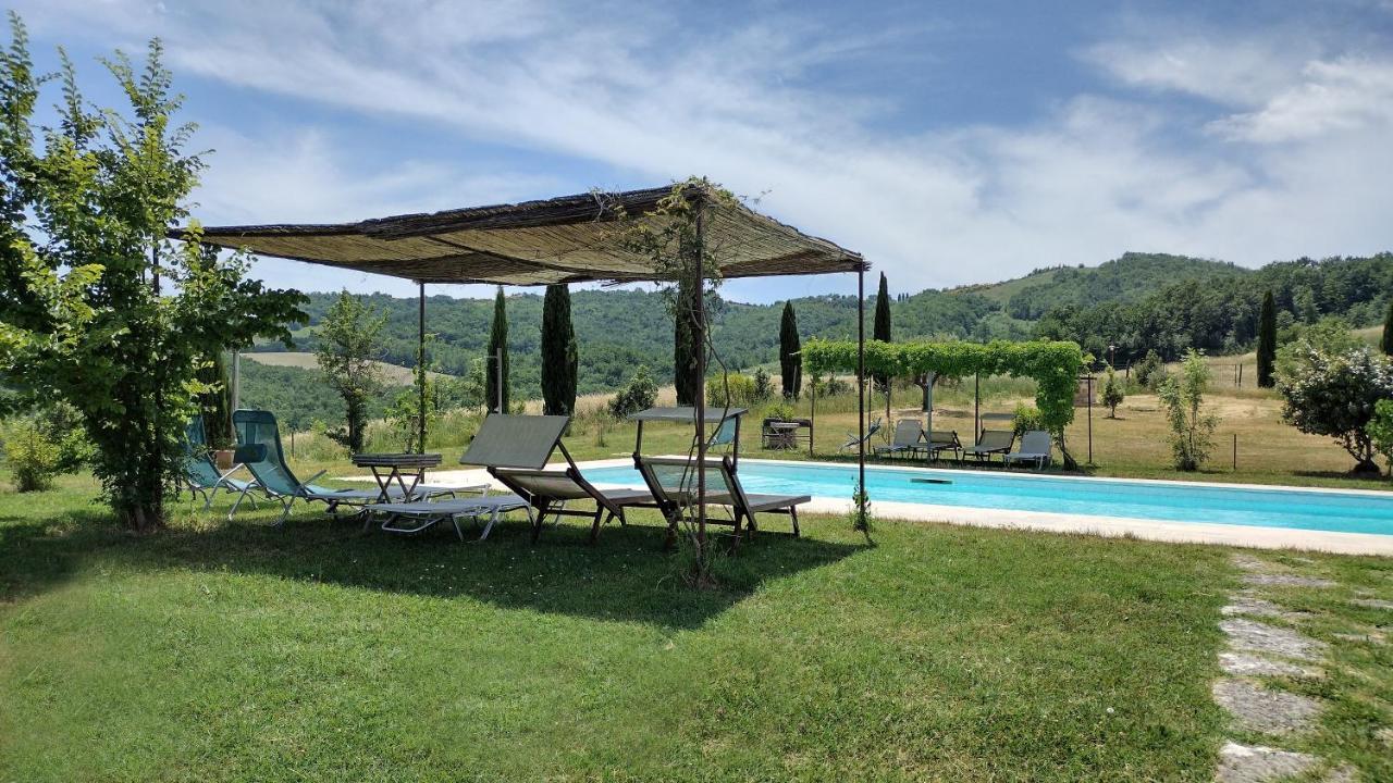 Casale Refoli Guest House Casole d'Elsa Luaran gambar