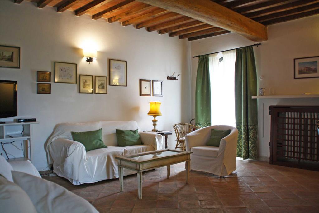 Casale Refoli Guest House Casole d'Elsa Luaran gambar