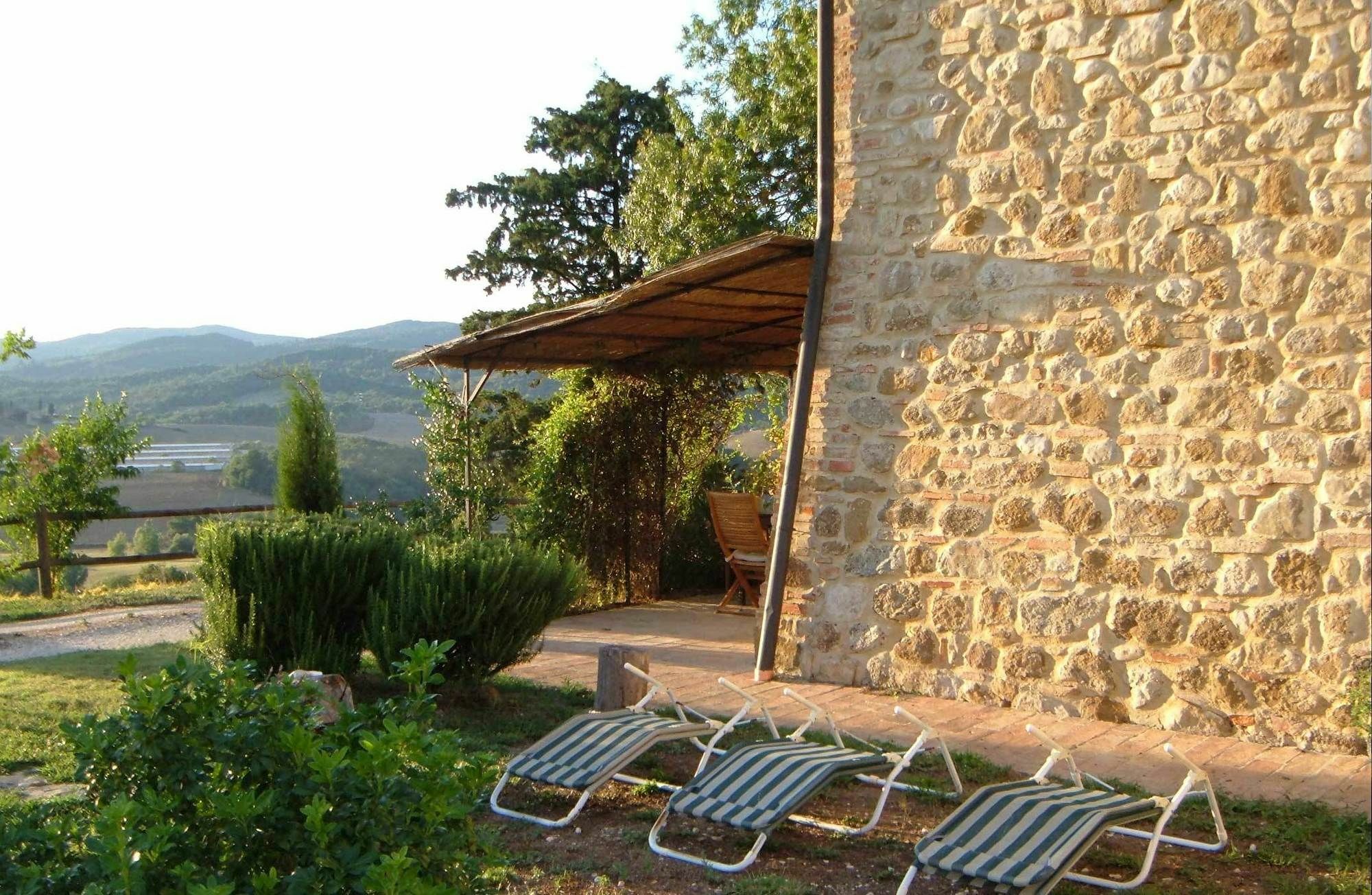 Casale Refoli Guest House Casole d'Elsa Luaran gambar