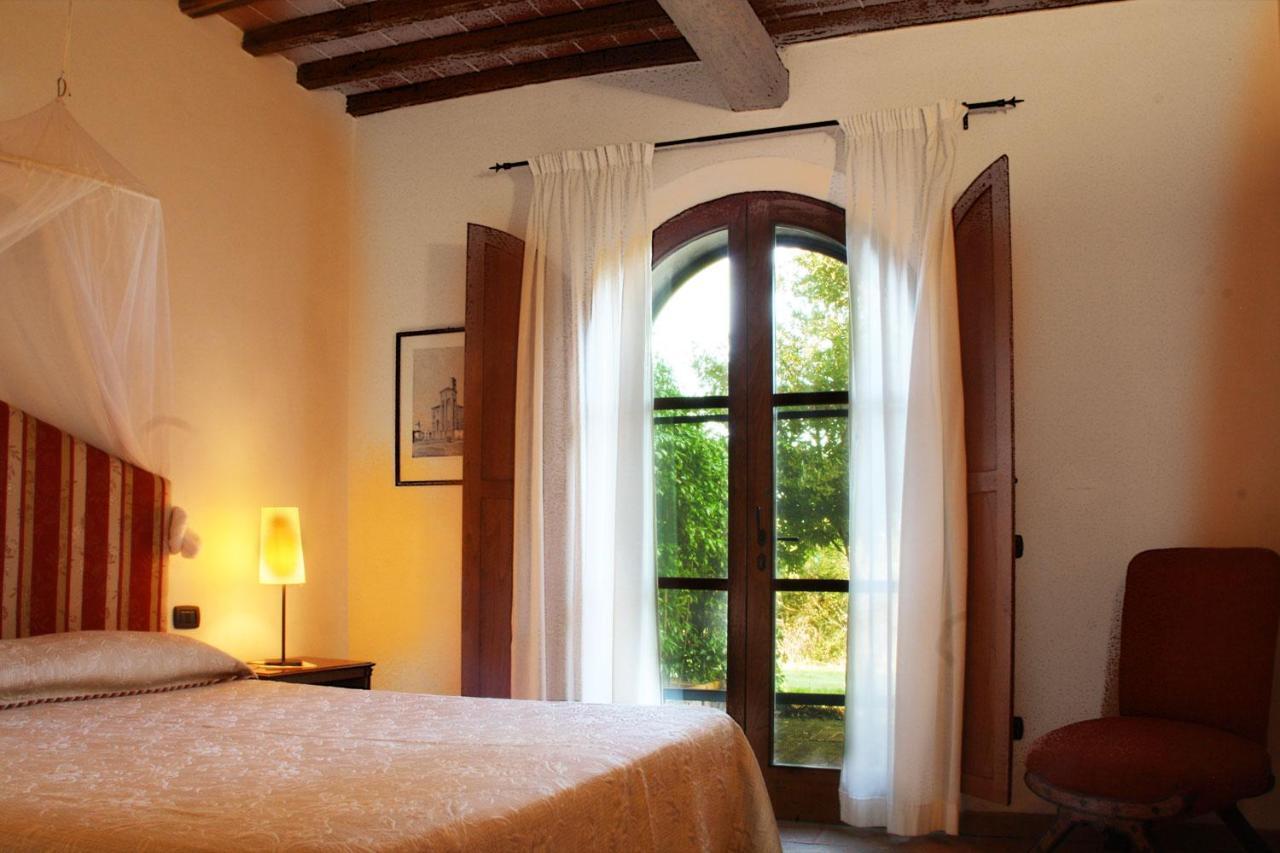 Casale Refoli Guest House Casole d'Elsa Luaran gambar